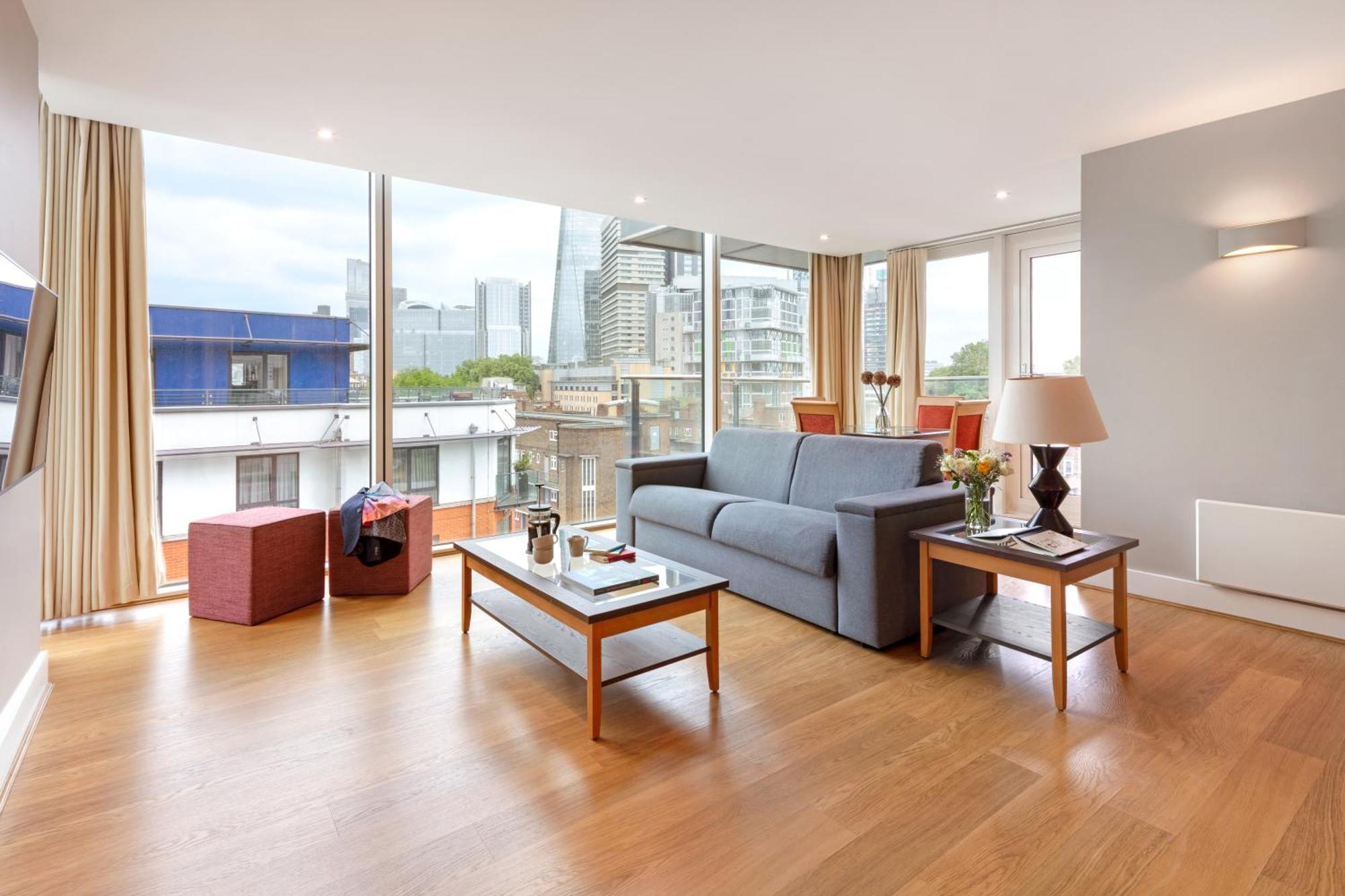 Apart-hotel Marlin Bridge - Empire Square