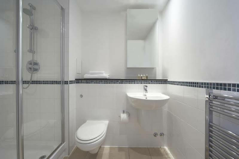 Apart-hotel Marlin Bridge - Empire Square 4*